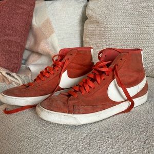 Vintage Nike blazers ( orange )